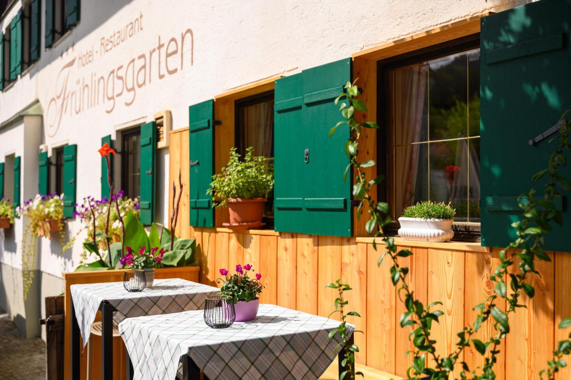 Hotel Restaurant Fruehlingsgarten Fussen Exterior photo